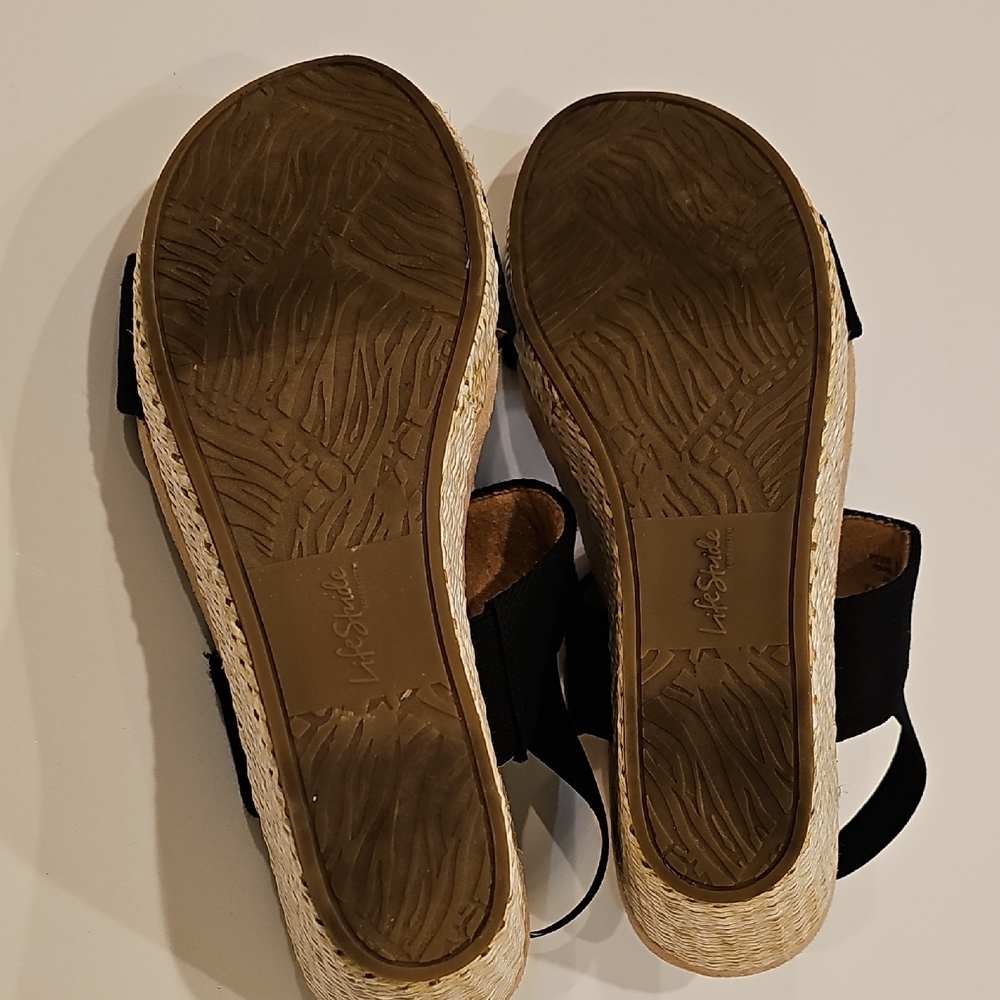 Life Stride Delra Black Elastic Strap Wedge Sandals with Tan Footbed Size 8.5 - Picture 10 of 14